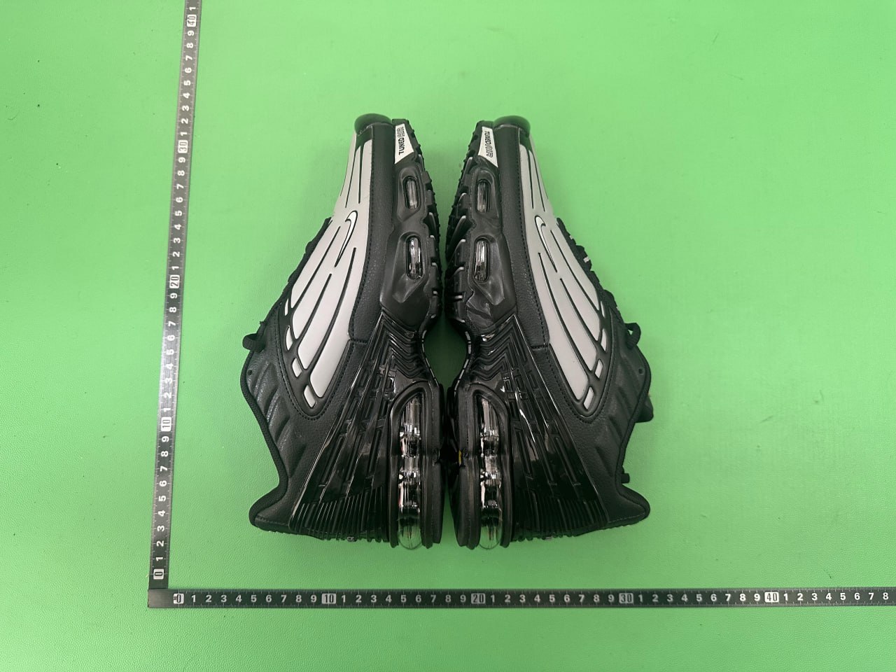 TN Batch  NIKE AIR MAX PLUS  -4
