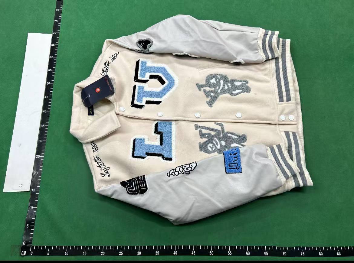 Fashionable and versatile baseball uniform -4