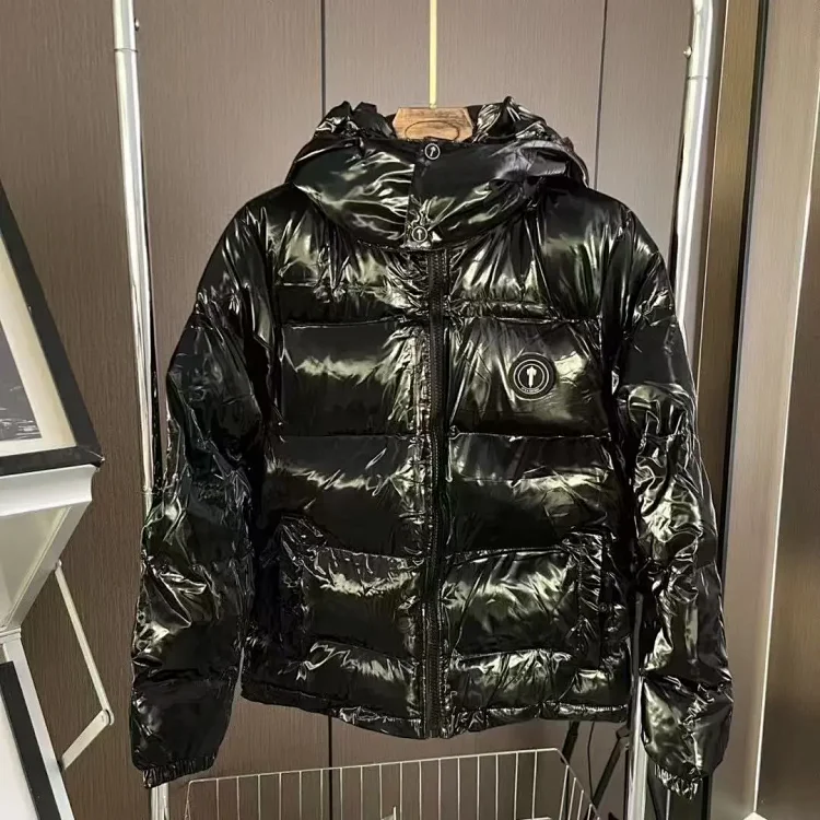 Black Shiny Hooded Puffer Jack